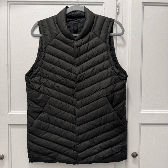 Lululemon Goose Down Puffer Vest - Picture 1 of 6